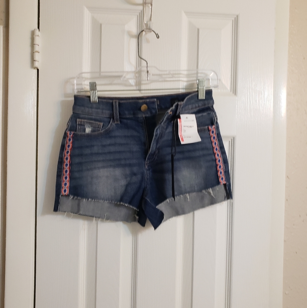 NWT Sz. 26 SP Black Label Jean Shorts